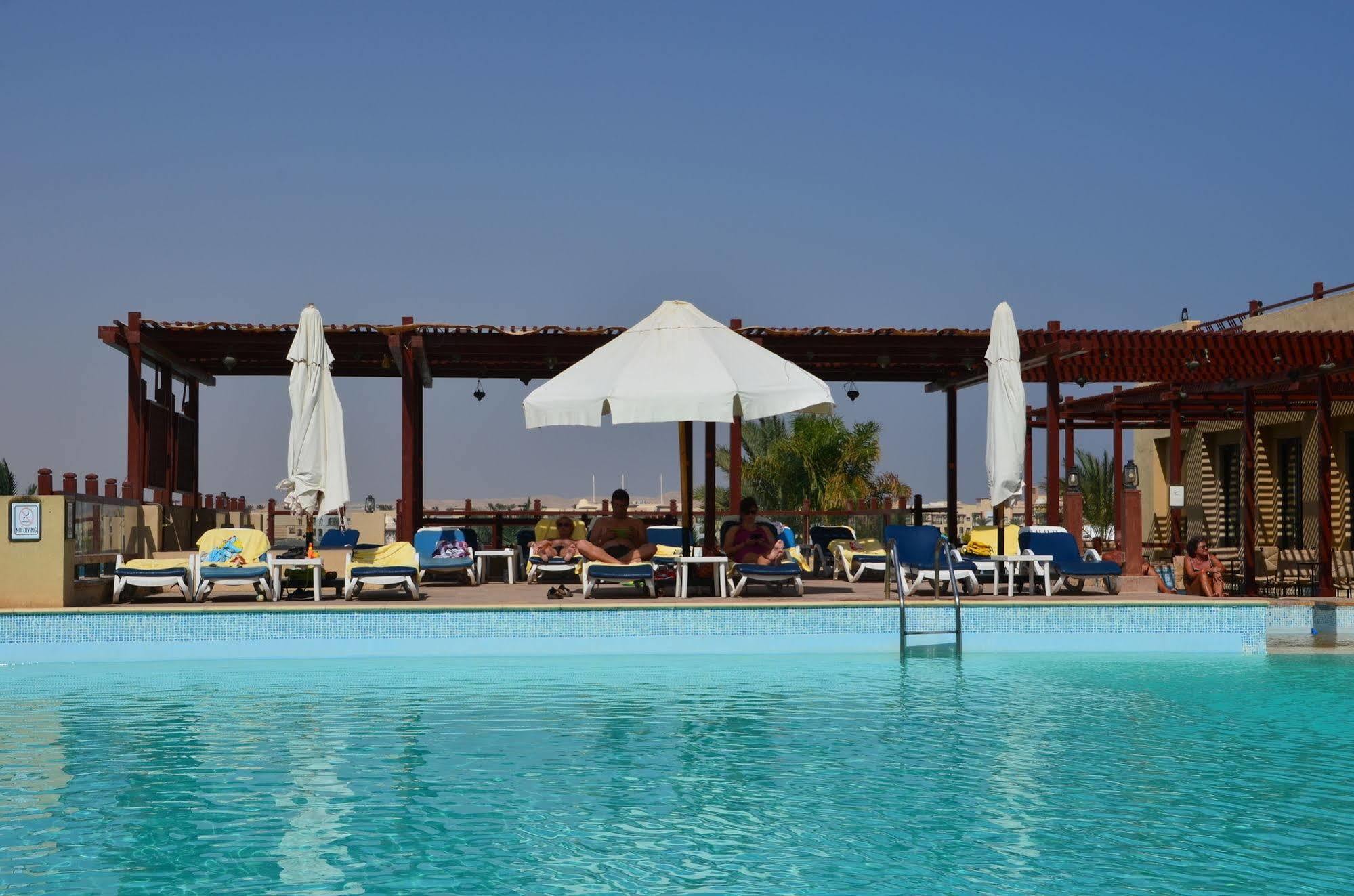Marina Lodge At Port Ghalib Extérieur photo